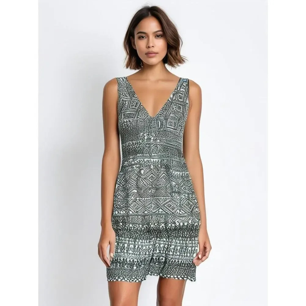 Romeo & Juliet Couture Women's Small Aztec‎ Print Sleeveless Mini Dress Black